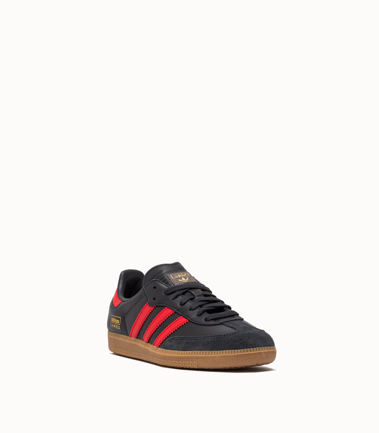 Adidas store color black